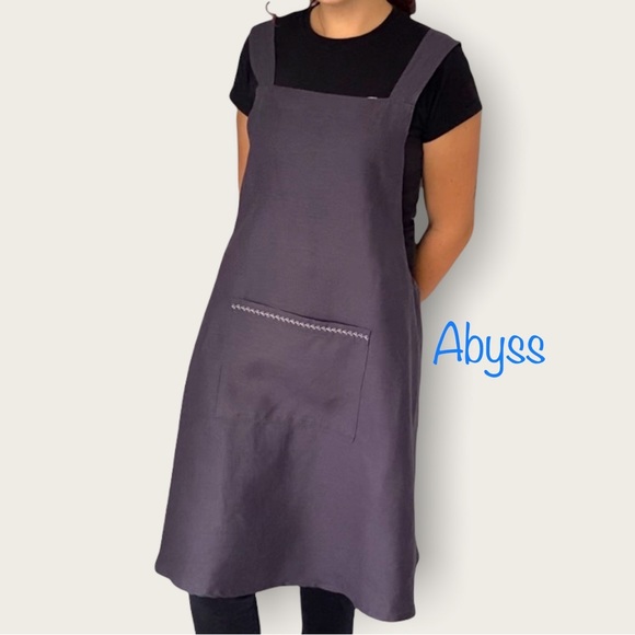Cross Over Linen Aprons (OS) 100% linen - Picture 1 of 11